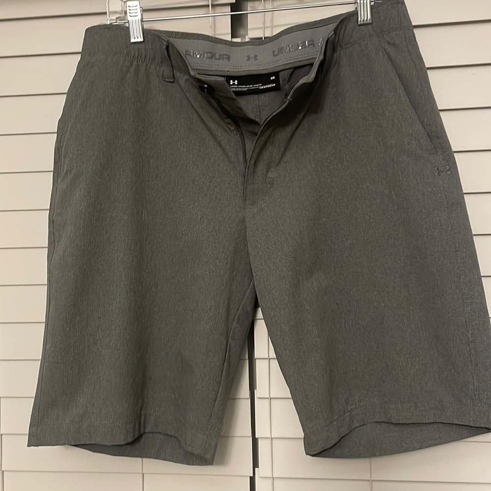 Under Armour Heat Gear Shorts. Size 36, Gray Heather.